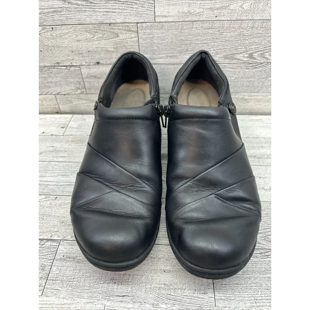 Clarks Collection Ultimate Comfort‎ Black Leather Wedge Heel W/Zipper Sz 9.5M